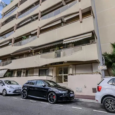 Immogroom- Cosy - Center- Ac - Terrace Apartment